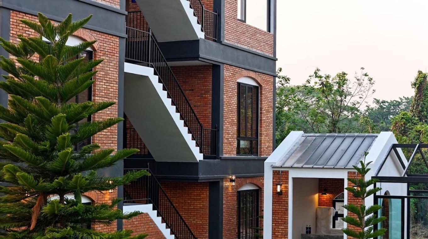 The Willoughby Maerim Hotel 치앙마이 외부 사진
